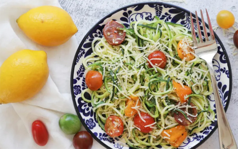 Keto side dishes: Zoodle pasta