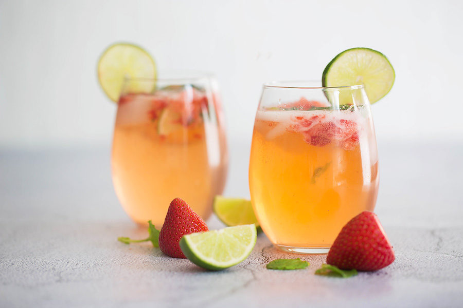 strawberry low carb mojito