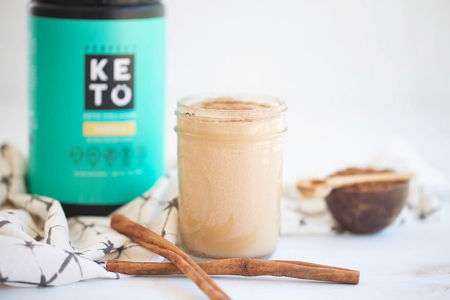 cinnamon latte breakfast smoothie