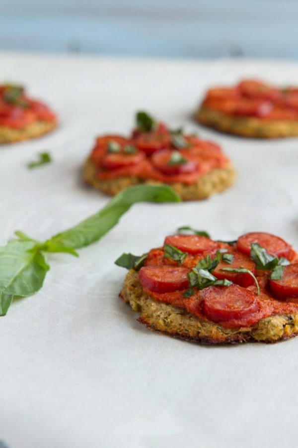 Mini keto pizzas 