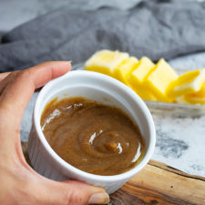 Easy 4-Ingredient Keto Caramel Sauce-image