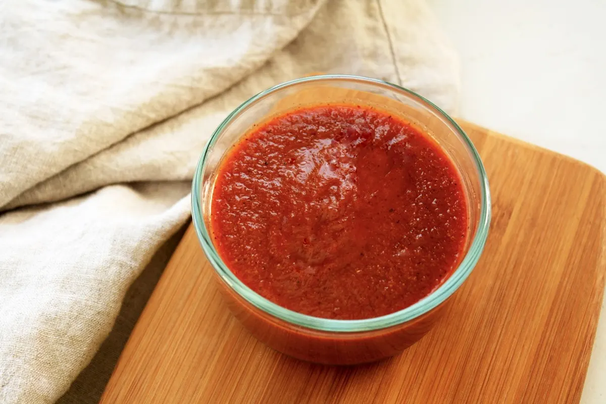 Smoky keto BBQ sauce