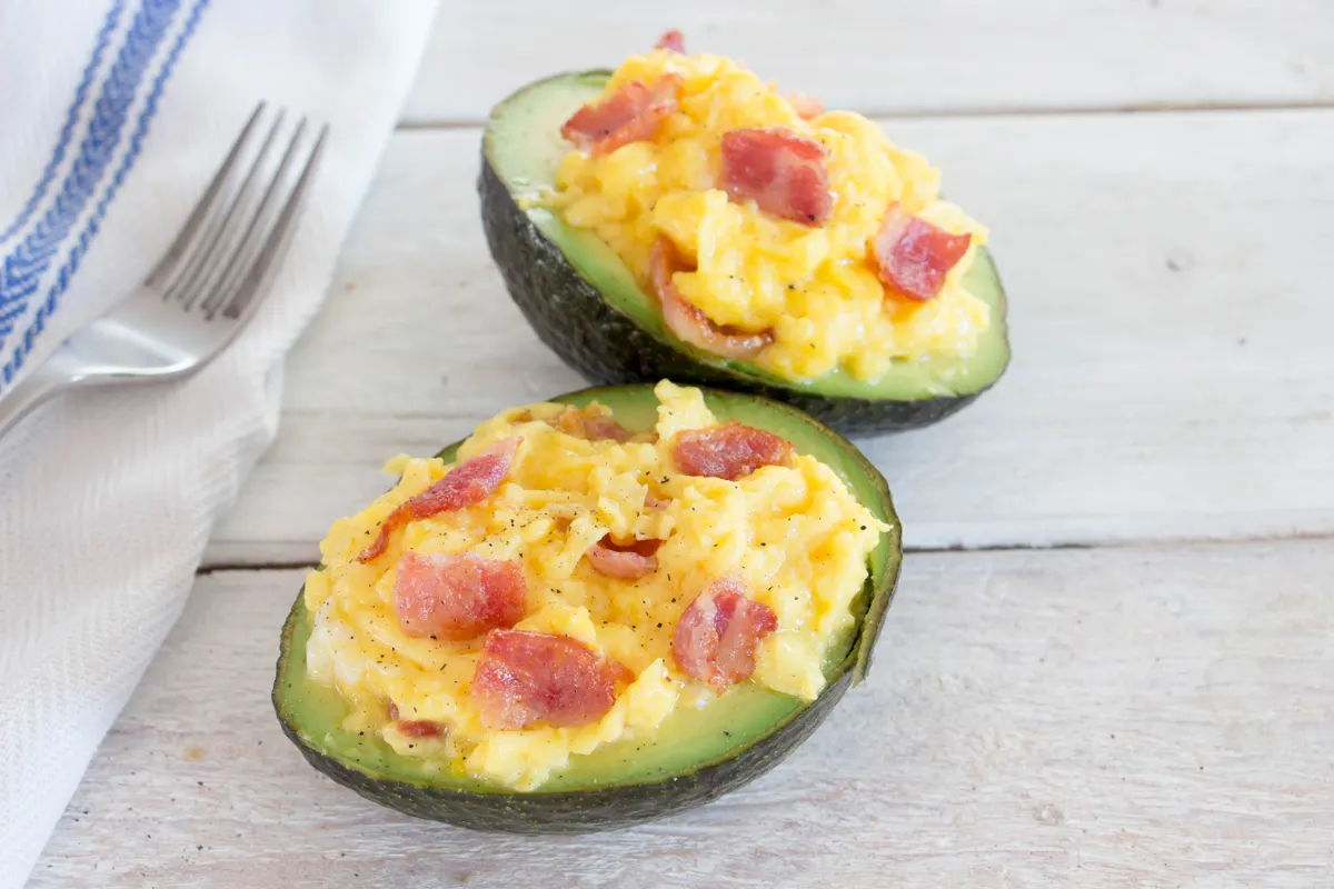 Meal prep ideas: Avocado egg bowls